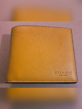 Coach Bifold Wallet Buttercup